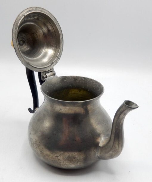 Pewter Queen Anne Teapot by Robert Bush